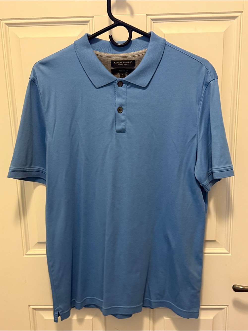Banana Republic Men's Sky Blue Polo Shirt